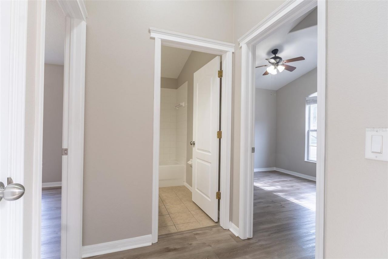 6806 Guilford Crest Drive, Apollo Beach, FL 33572 Photo