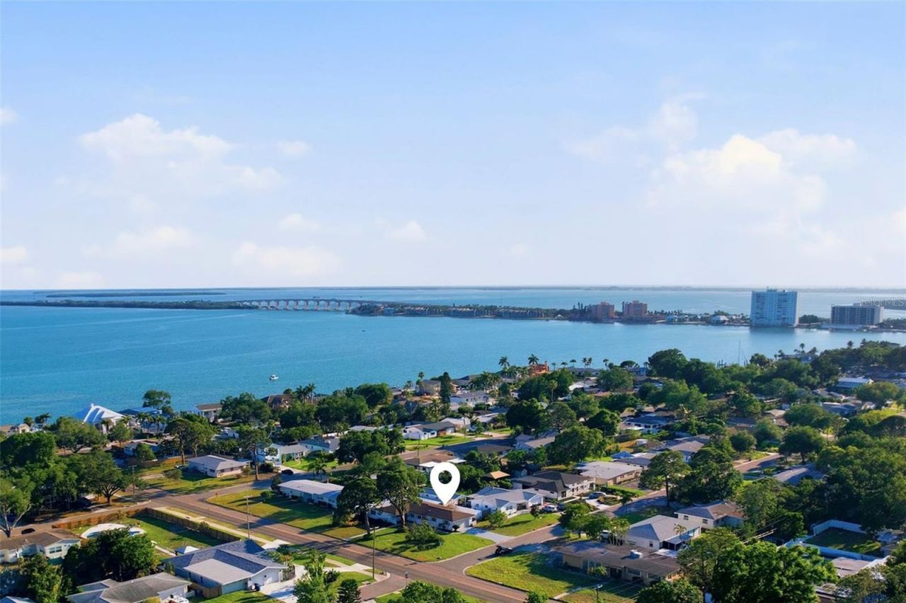 6801 Pinellas Point Drive S, Saint Petersburg, FL 33712 Photo