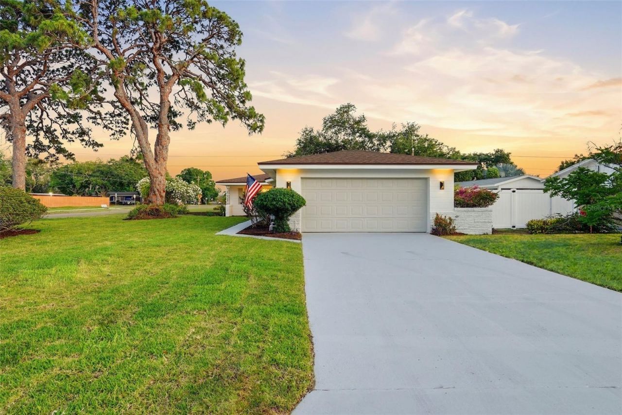 6801 Pinellas Point Drive S, Saint Petersburg, FL 33712 Photo