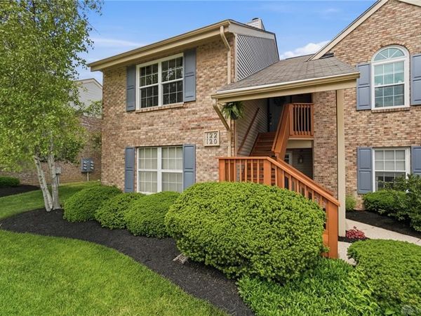 122 Waterfront Place, Washington TWP, OH 45458