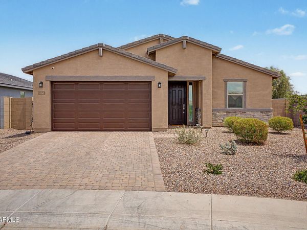 35759 N STUMP Lane, San Tan Valley, AZ 85144