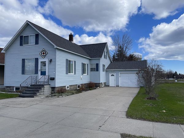711 River Street, Alpena, MI 49707