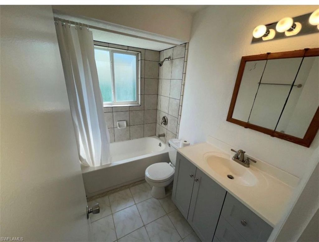 25 Estate Dr, North Fort Myers, FL 33917 Photo