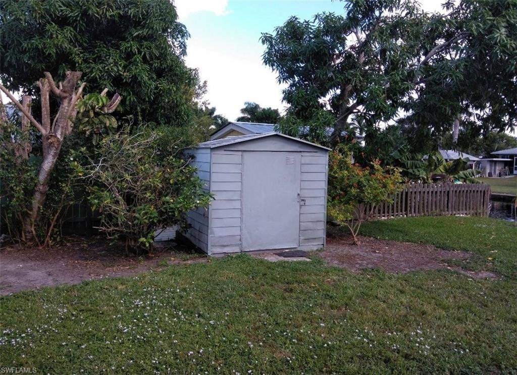 25 Estate Dr, North Fort Myers, FL 33917 Photo