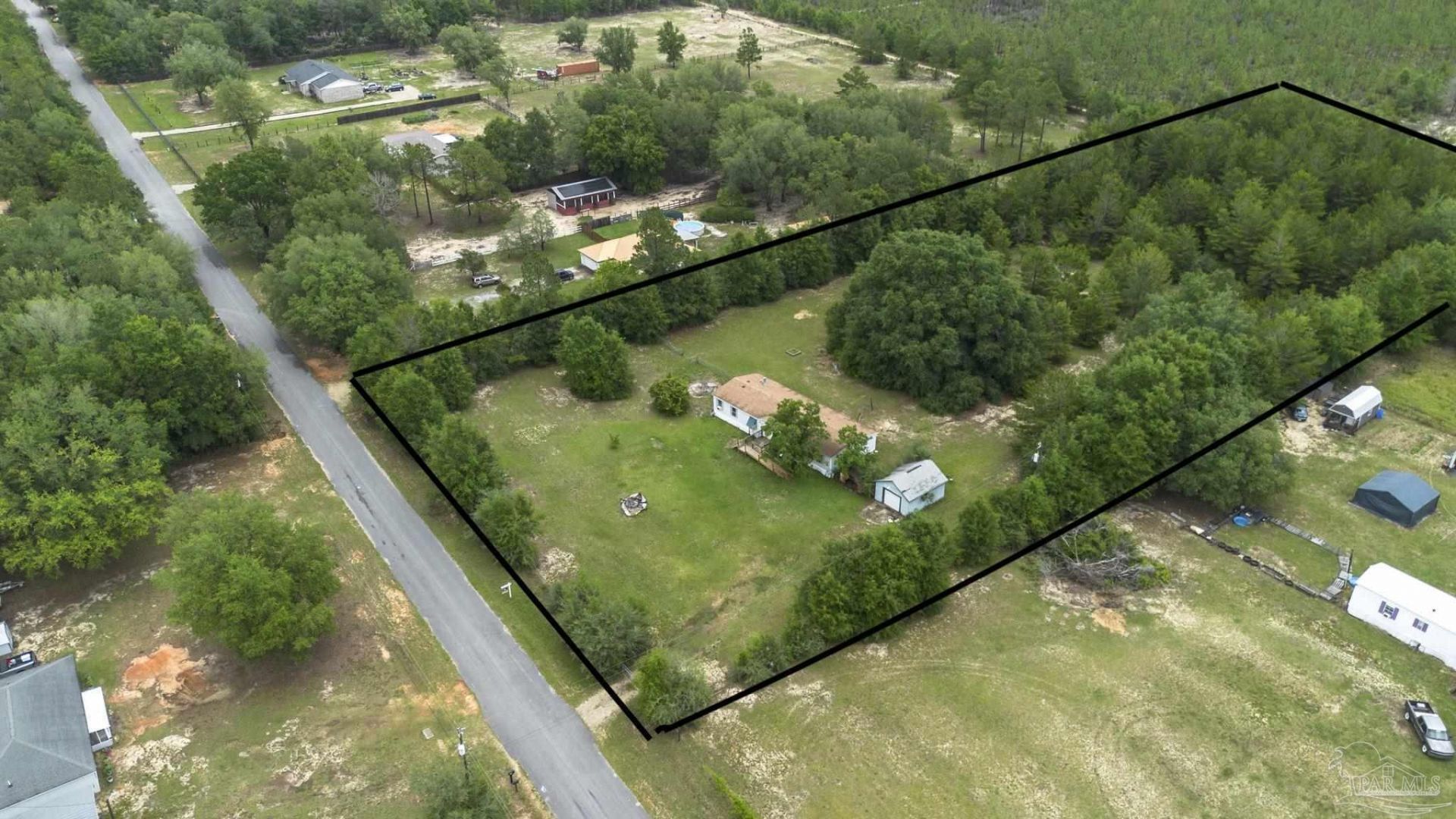 5208 Green Springs Dr, Milton, FL 32583 Main Photo