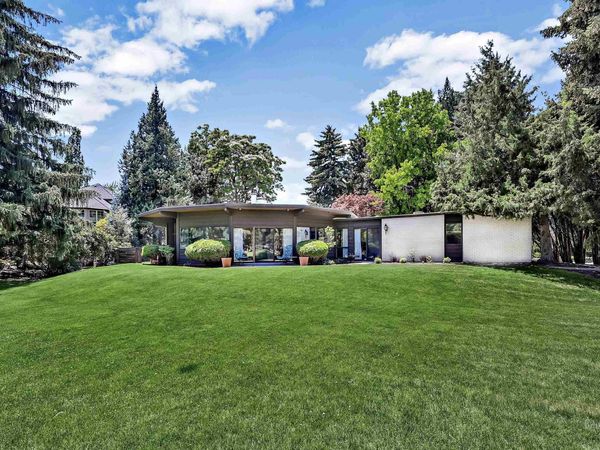 4704 Hillcrest View Dr, Boise, ID 83705