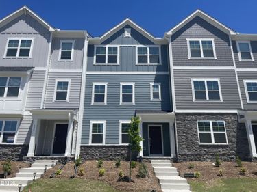 607 Cassa Clubhouse Way, Knightdale, NC 27545