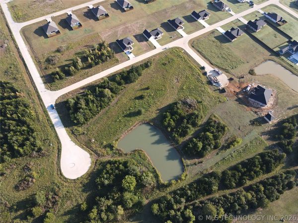 84 Maple Leaf Drive , Durant, OK 74701