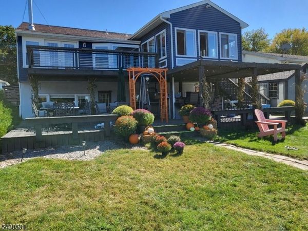 113 Mount Arlington Blvd, Roxbury, NJ 07850