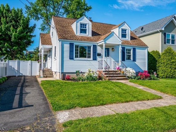 49 N Smith St, Woodbridge, NJ 07001