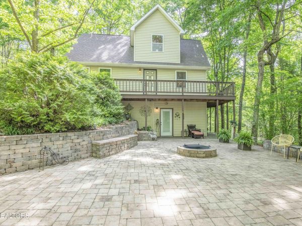 4039 Barb Hollow Rd, Walland, TN 37886