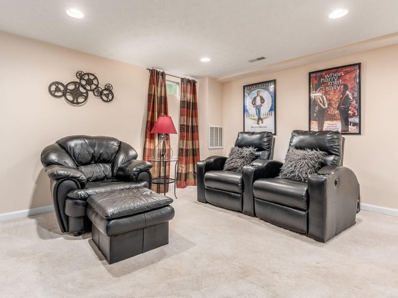 3930 Saddlehorn Drive, Columbus, OH 43221 Photo 28