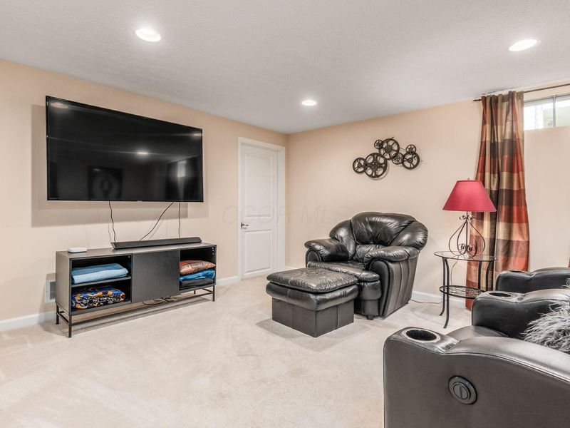 3930 Saddlehorn Drive, Columbus, OH 43221 Photo 29