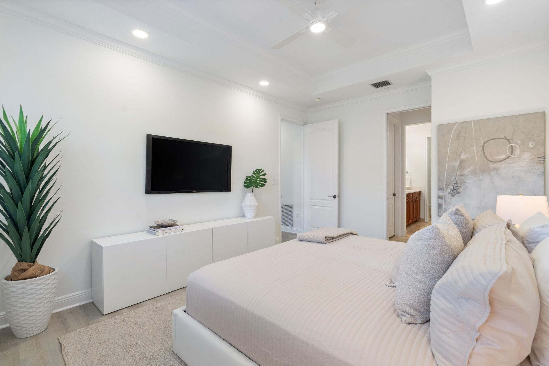 504 SE 7th Street, Unit 202, Fort Lauderdale, FL 33301 Photo