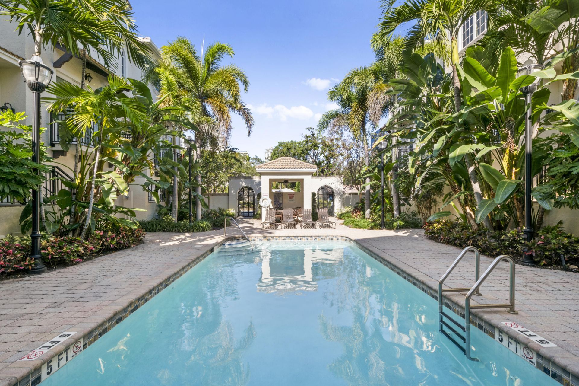 504 SE 7th Street, Unit 202, Fort Lauderdale, FL 33301 Photo