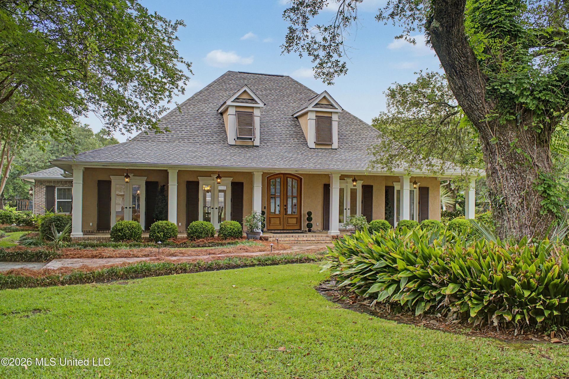 11750 River Estates Circle, Biloxi, MS 39532 Main Photo