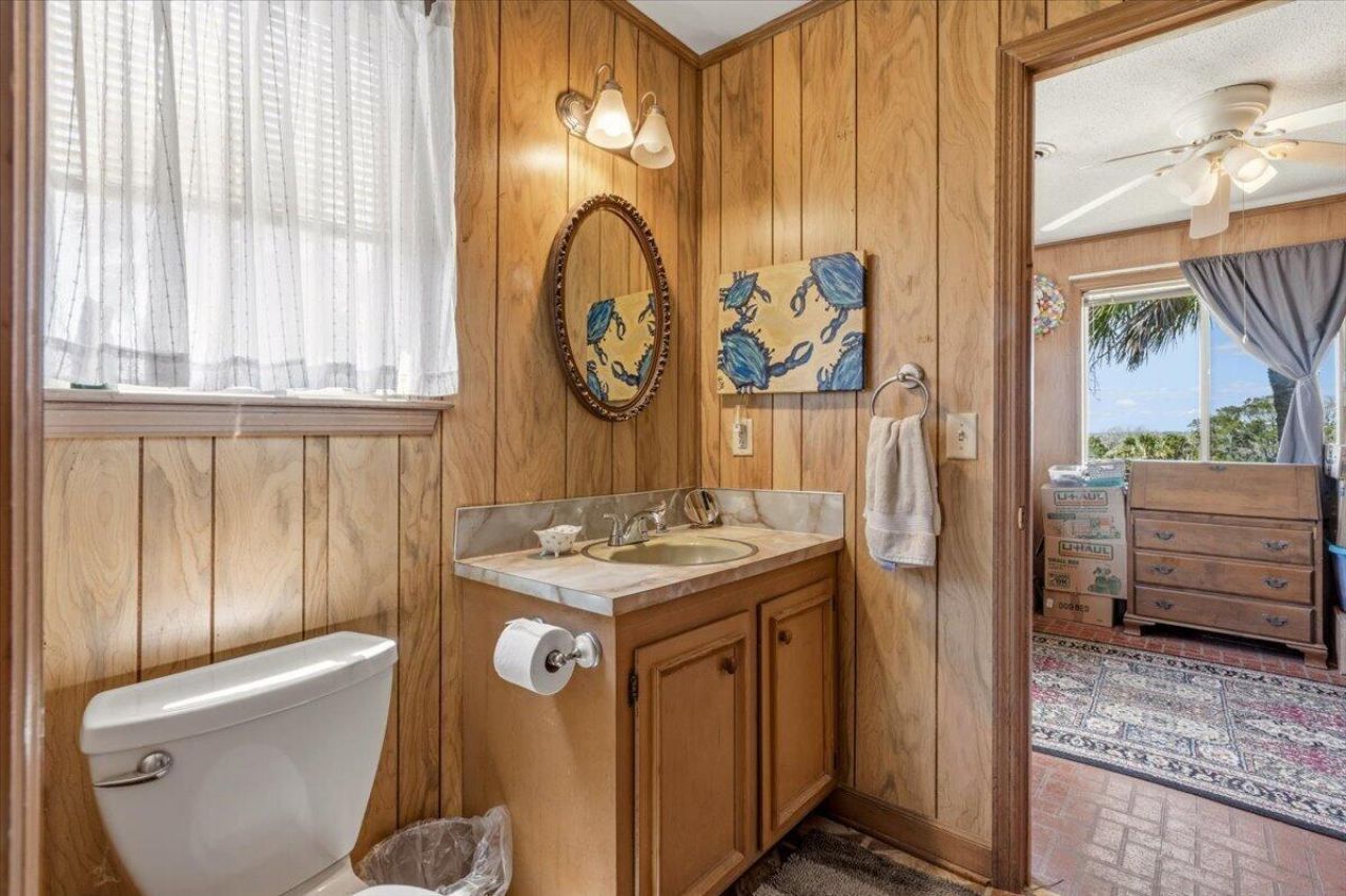1726 E Ashley Avenue Photo 34