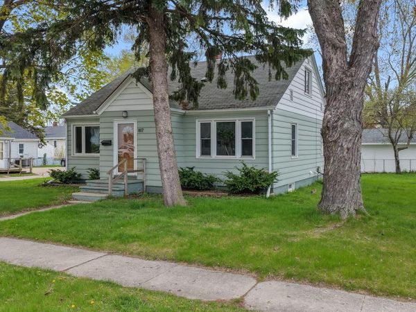817 HENRY STREET, Green Bay, WI 54302
