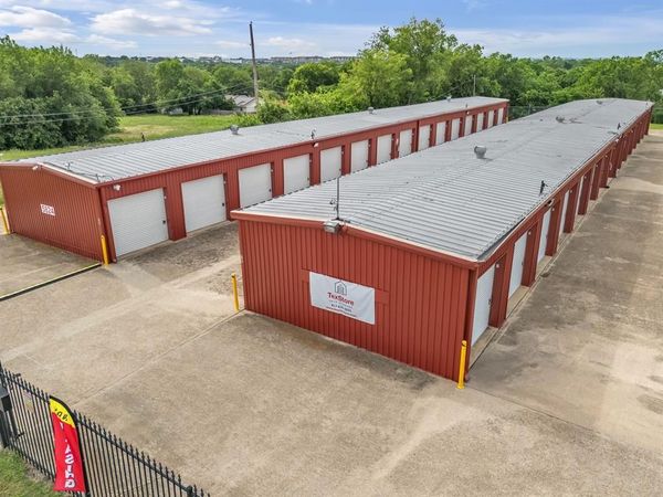 5824 Watauga Road , Watauga, TX 76148