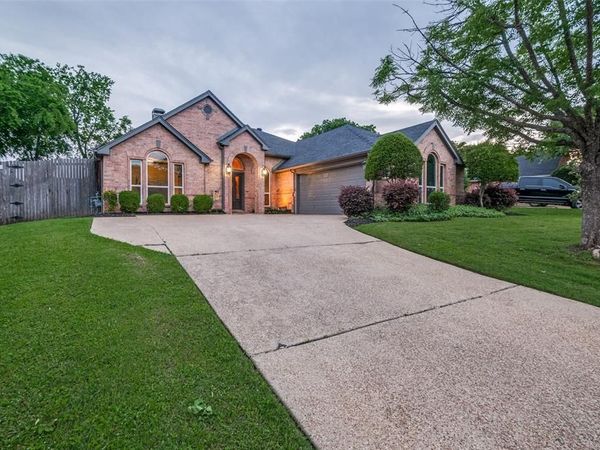 1021 MUIRFIELD Drive, Mansfield, TX 76063