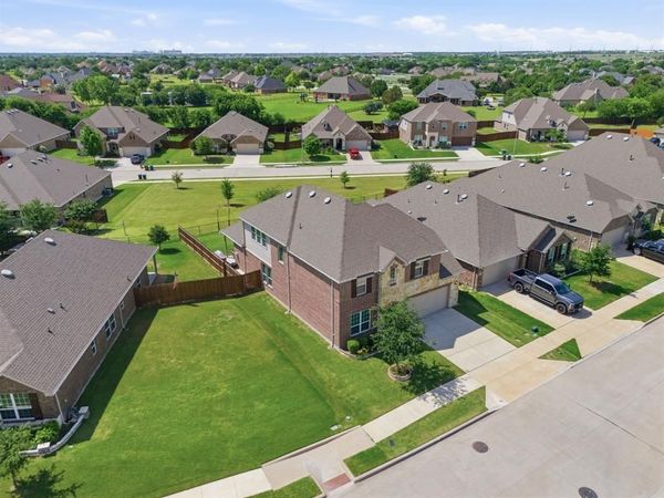 1101 Pinnacle Breeze Drive, Fort Worth, TX 76052