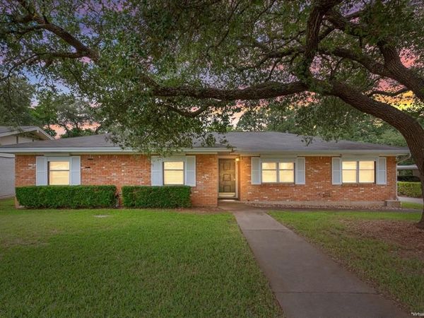 708 Wedgewood Drive, Woodway, TX 76712