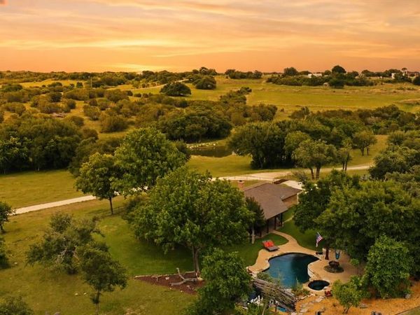 1973 County Road 513, Stephenville, TX 76401