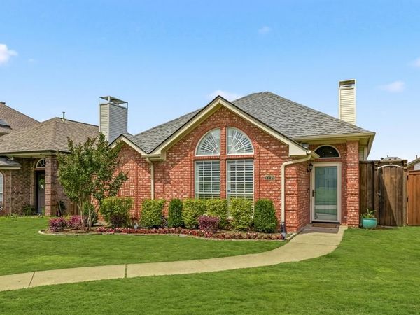 2215 Dallas Drive , Carrollton, TX 75006