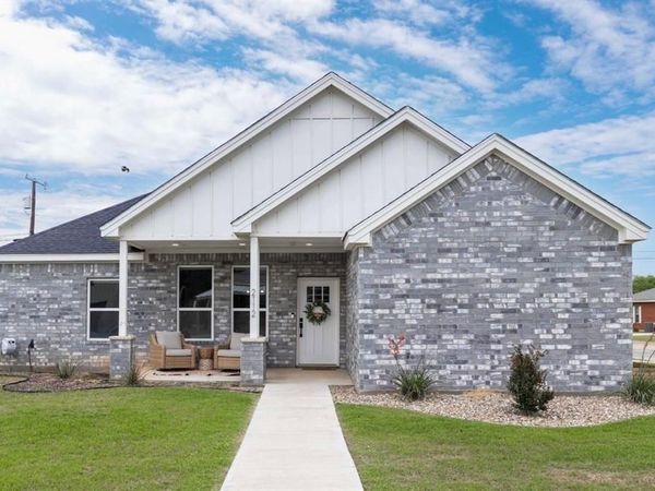 2112 Brooke Lane, Brownwood, TX 76801