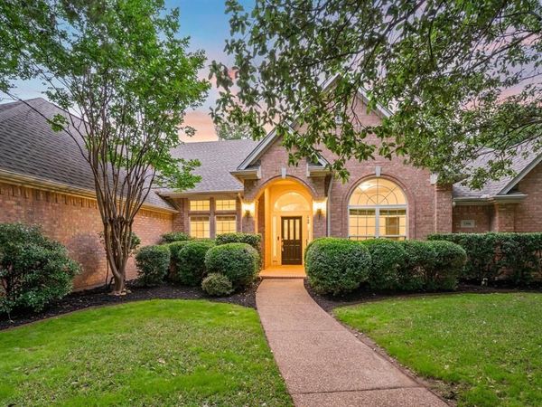 1306 Normandy Drive , Southlake, TX 76092