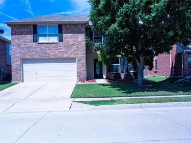 8805 Graywolf Ridge Trail, Fort Worth, TX 76244
