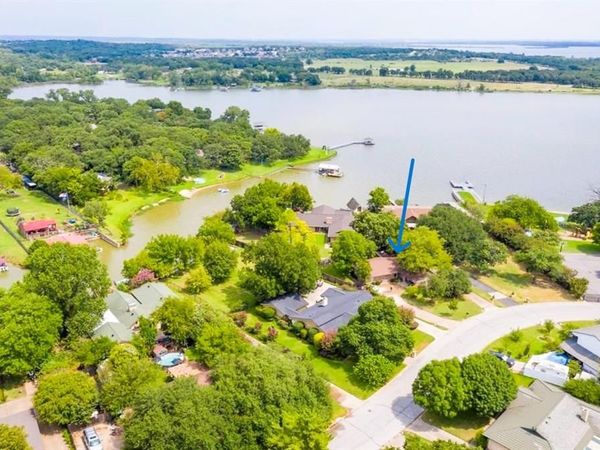 261 Timberlake Drive, Azle, TX 76020