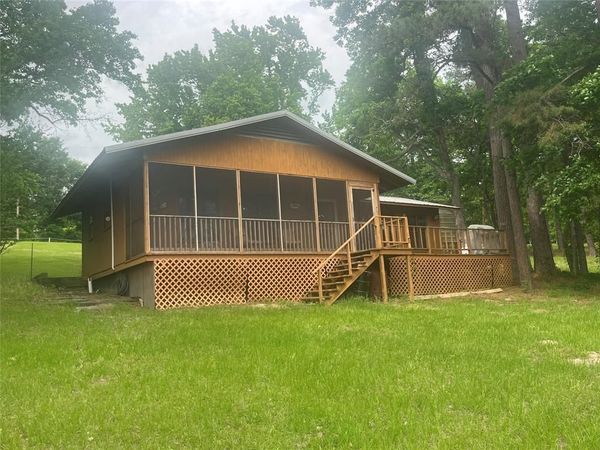 130 Private Road 8232 , Annona, TX 75550