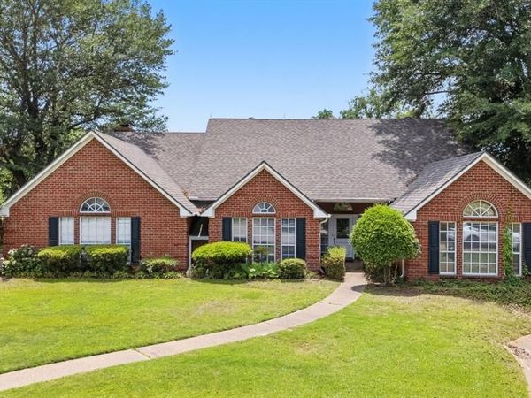 241 Lakeside Place, Mineola, TX 75773