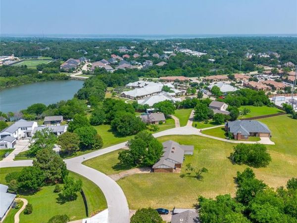 675 Cherry Lane , Southlake, TX 76092