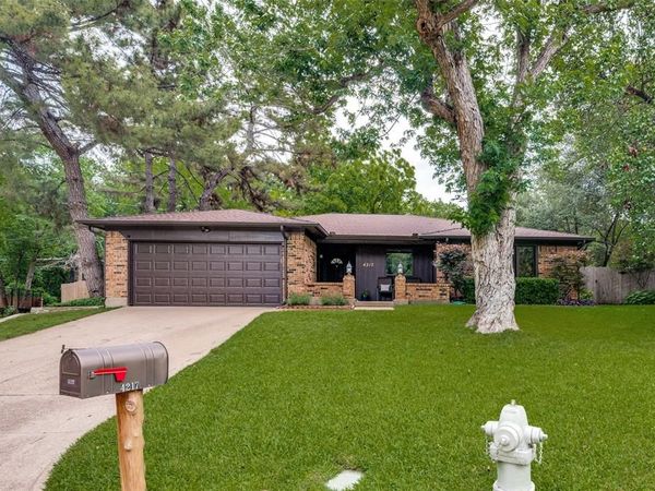 4217 Hunters Court , Arlington, TX 76016