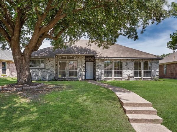 1111 Old Knoll Drive, Wylie, TX 75098