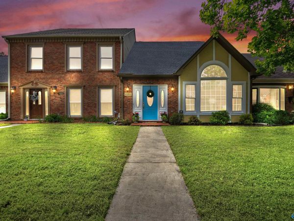 1555 River Bend Place SE, Decatur, AL 35601