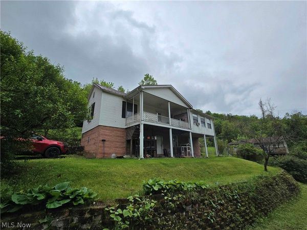 67480 Plum Street , Bridgeport, OH 43912