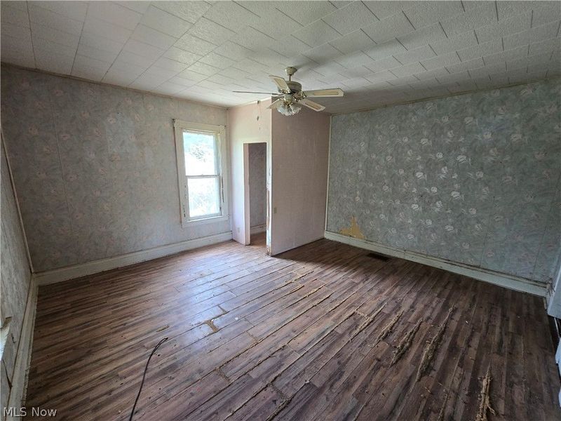 67480 Plum Street, Bridgeport, OH 43912 Photo 9