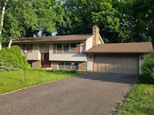 1051 Tiller Lane, Shoreview, MN 55126