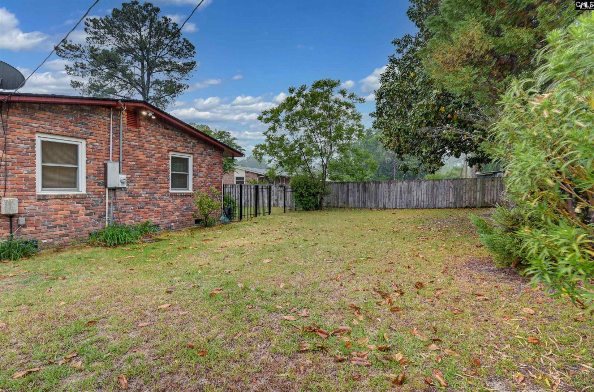 2027 Leesburg Road  Photo 8