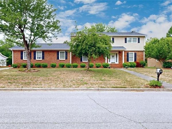 1007 Shalimar Drive , High Point, NC 27262