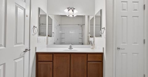 2001 Club Center Dr #8126, Unit 8126, Sacramento, CA 95835 Photo