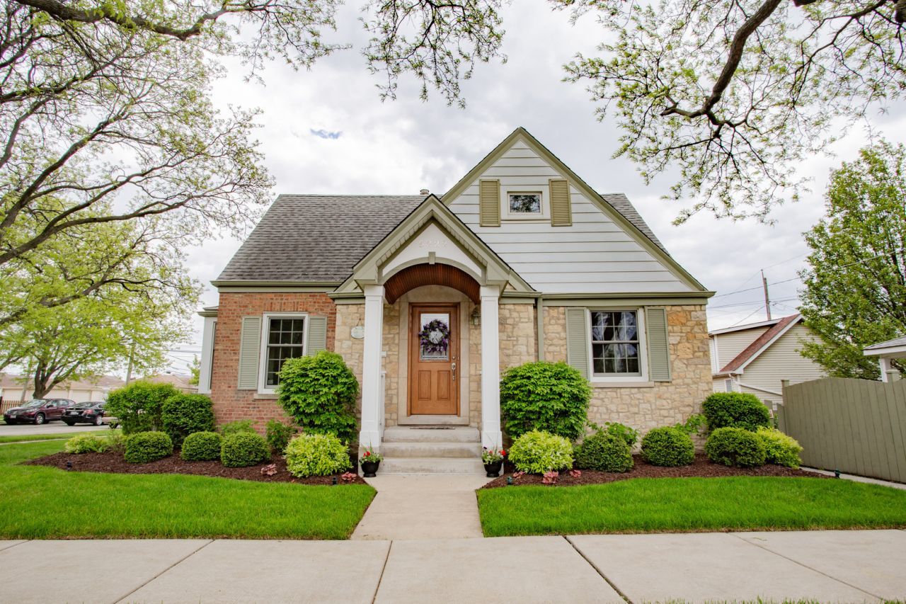 5222 N Oriole Avenue, Chicago, IL 60656 Main Photo