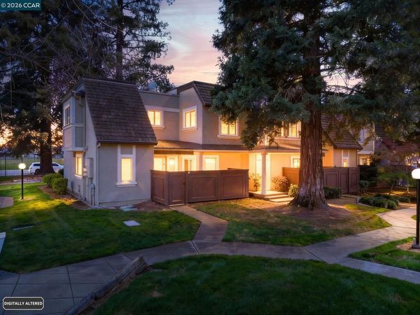 102 Luna Grande Cir, Unit 5, Sacramento, CA 95834