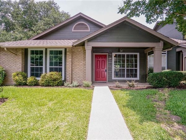 1015 E Yager LN, Unit 29, Austin, TX 78753