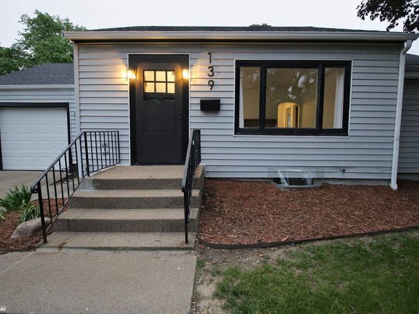 139 Geneva Drive, Oskaloosa, IA 52577