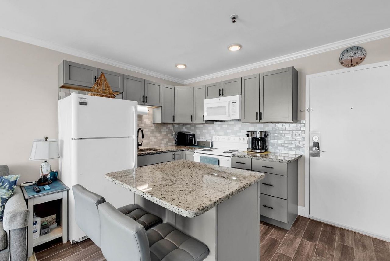 5905 S Kings Hwy. Photo 12