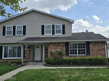 41757 CHERRY HILL Road, Novi, MI 48375